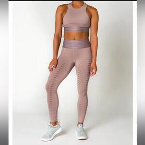 137-138 Beloforte Lennox leggings w/sia top in dusty rose color